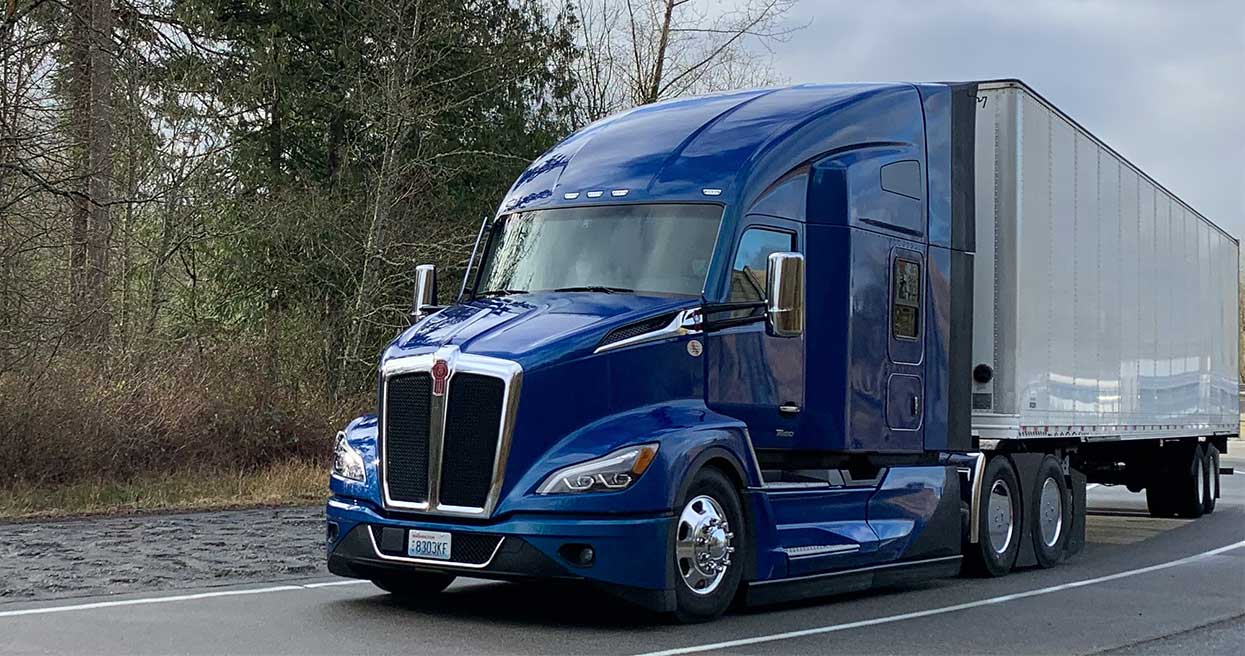 Kenworth Donates T680 Next Generation with PACCAR Powertrain as 2022 “Transition Trucking: Driving for Excellence” Award