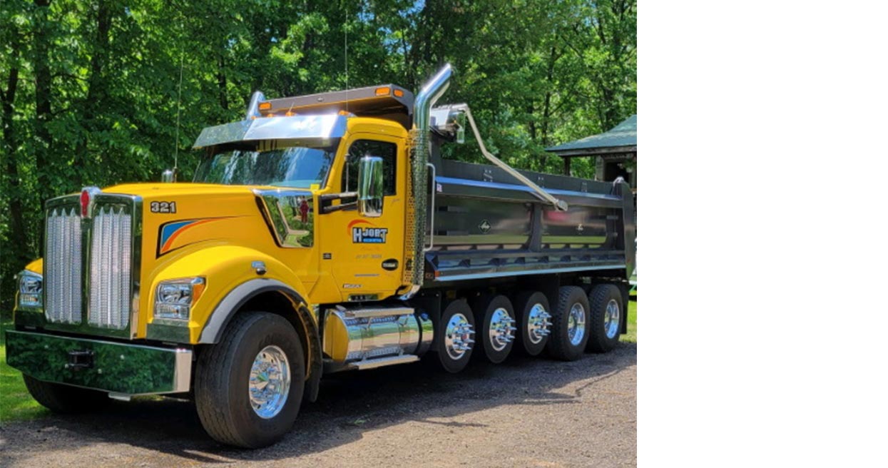 Hjort Excavating Improves Driver Retention with Fleet of Kenworth W990s and T880s