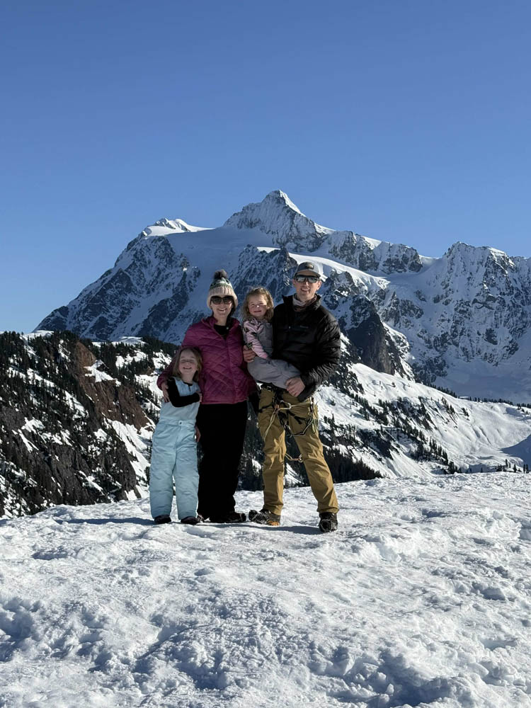 Family snowshoe to Artist Point in Washington